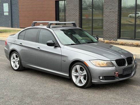Used 2011 BMW 328i xDrive Sedan image 1
