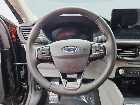 Used 2023 Ford Escape Platinum AWD/4WD image 14