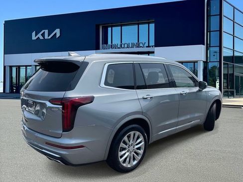 Used 2023 Cadillac XT6 Premium Luxury FWD image 10