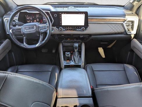 Used 2023 GMC Canyon Denali image 14