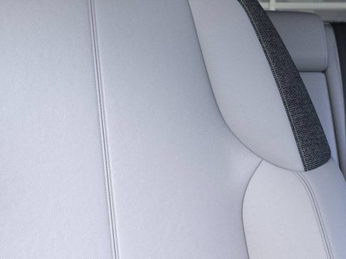 New 2027 Cadillac Optiq Luxury w/ LPO, Floor Liner Package AWD/4WD image 21