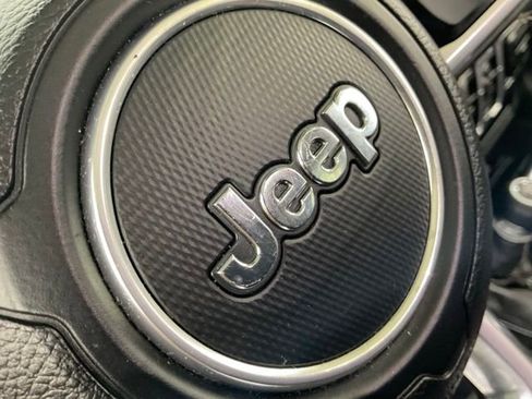 Used 2019 Jeep Wrangler Unlimited Sahara AWD/4WD image 52