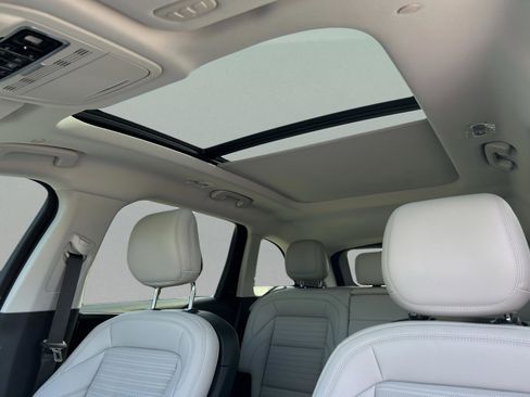 New 2026 Lincoln Nautilus Reserve image 24