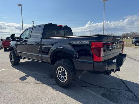 Used 2022 Ford F250 Lariat w/ Tremor Off-Road Package image 6