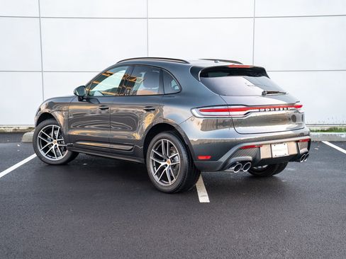 New 2026 Porsche Macan image 3