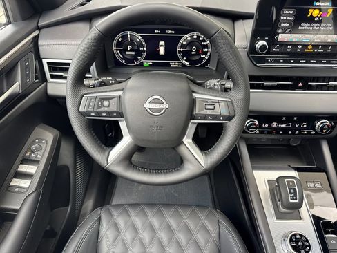 New 2026 Nissan Rogue Platinum AWD/4WD image 13