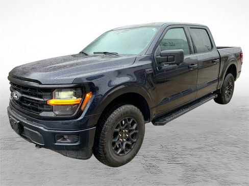 Used 2024 Ford F150 XLT w/ XLT Black Appearance Package image 6