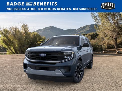 New 2026 Ford Expedition Platinum w/ Driver's Package AWD/4WD image 3