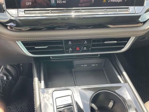 Certified 2024 Volkswagen Atlas SEL AWD/4WD image 28