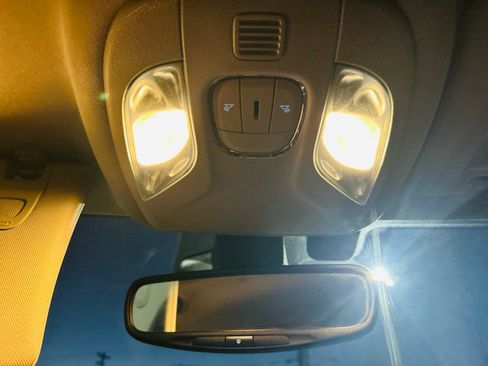 Used 2021 Jeep Compass Limited image 33