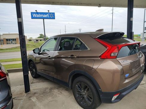 Used 2019 Mitsubishi Eclipse Cross AWD image 3