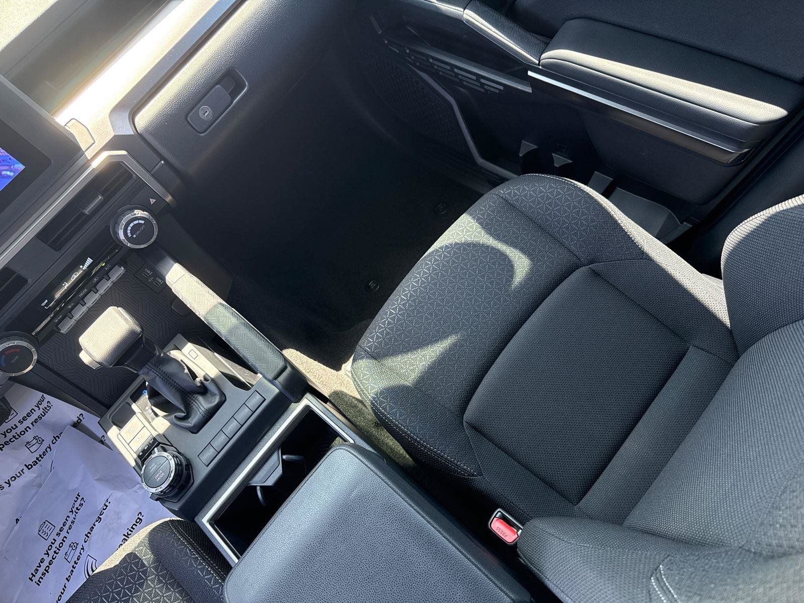 Certified 2025 Toyota 4Runner SR5 AWD/4WD image 29