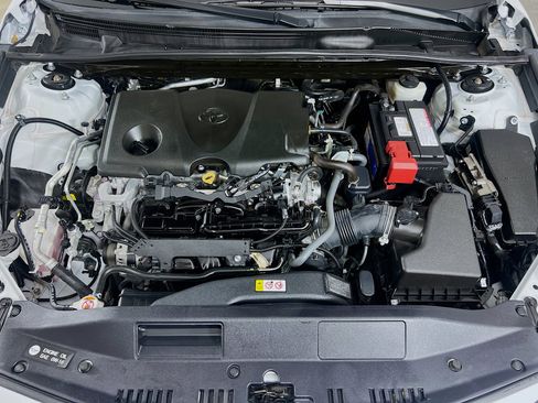 Used 2021 Toyota Camry LE w/ Carpet Mat Package (TMS) image 27