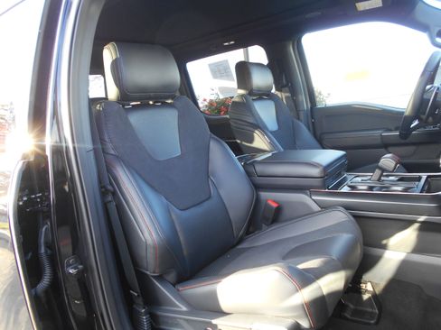 Used 2025 Ford F150 Raptor image 9