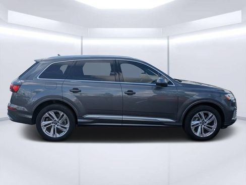 Used 2021 Audi Q7 3.0T Premium Plus w/ Premium Plus Package AWD/4WD image 2