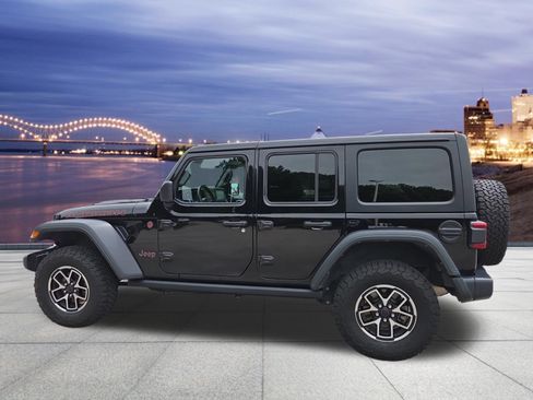 Used 2024 Jeep Wrangler Unlimited Rubicon AWD/4WD image 3
