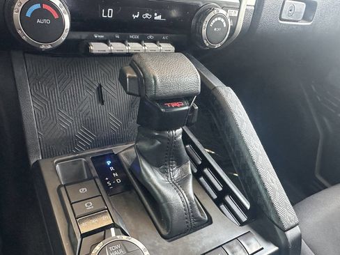 Used 2024 Toyota Tacoma TRD Off-Road AWD/4WD image 23
