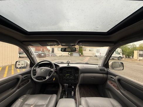 Used 2001 Toyota Land Cruiser AWD/4WD image 15