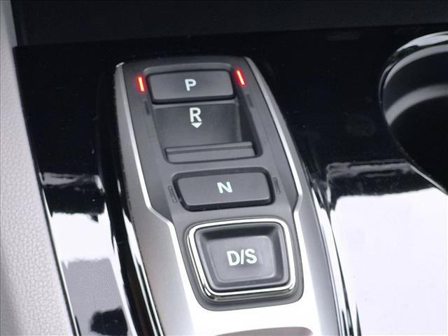 Used 2021 Honda Pilot Touring image 12