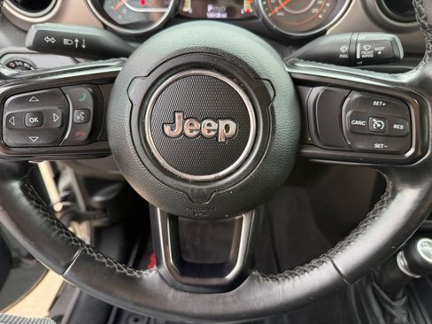 Used 2020 Jeep Gladiator Sport w/ Quick Order Package 24S AWD/4WD image 20