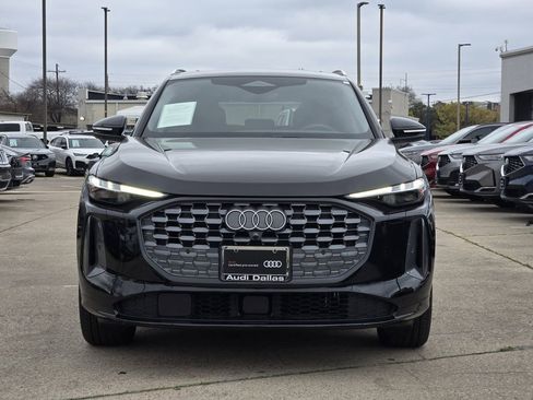 Certified 2025 Audi Q5 Prestige image 4