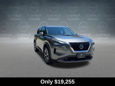 Used 2021 Nissan Rogue SV image 4