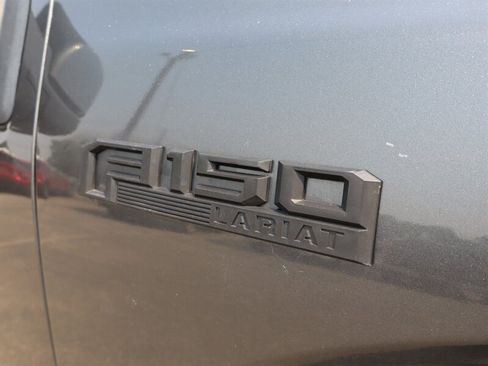 Used 2015 Ford F150 Lariat w/ Equipment Group 502A Luxury AWD/4WD image 20