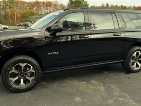 New 2026 GMC Yukon XL AT4 Ultimate w/ LPO, Illumination Package image 4