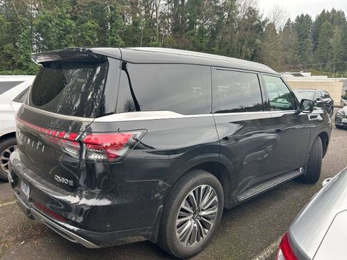 Certified 2025 INFINITI QX80 Luxe image 5