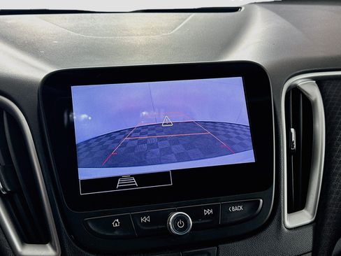 Used 2022 Chevrolet Malibu LT FWD image 22