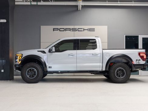 Used 2025 Ford F150 Raptor image 2