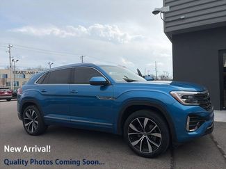 Used 2024 Volkswagen Atlas Cross Sport SEL Premium R-Line video 1