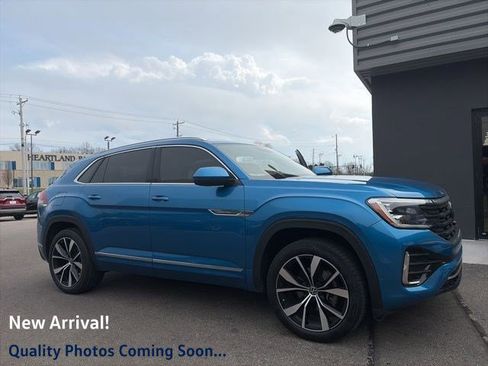 Used 2024 Volkswagen Atlas Cross Sport SEL Premium R-Line image 1