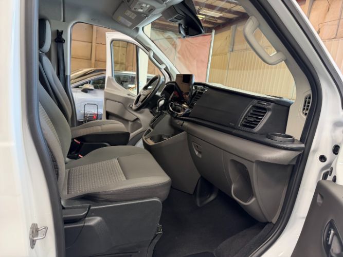 Used 2025 Ford Transit 350 XLT RWD image 28