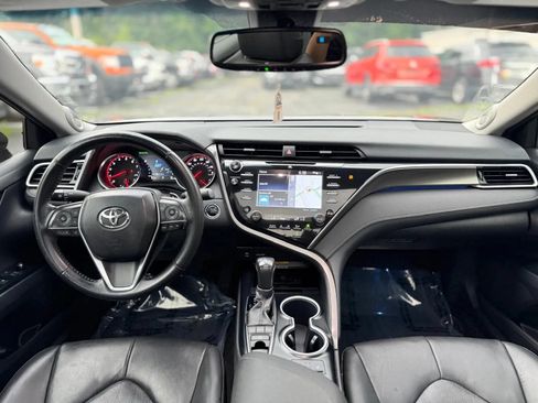 Used 2018 Toyota Camry XSE w/ Driver Assist Package FWD image 10