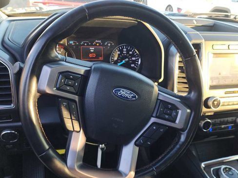 Used 2018 Ford Expedition Platinum image 15