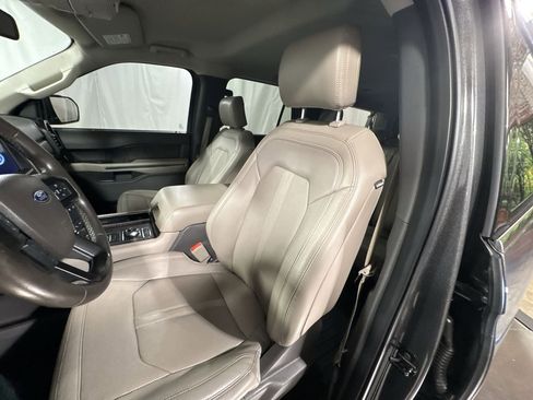 Used 2019 Ford Expedition Max Limited image 15