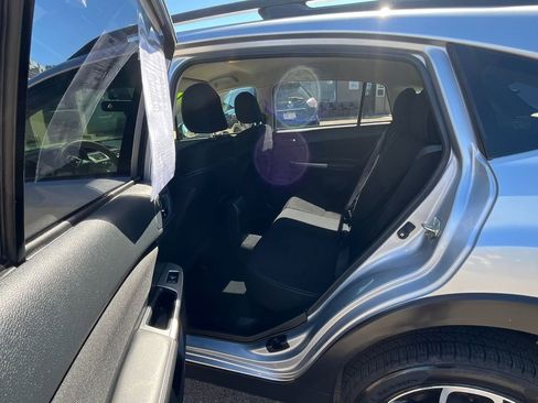 Used 2015 Subaru Crosstrek 2.0i Premium image 19