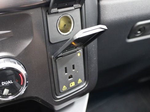 New 2026 Ford F250 Lariat w/ Black Appearance Package image 57