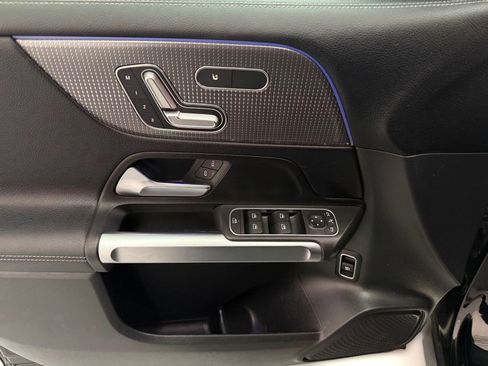 Certified 2023 Mercedes-Benz GLB 250 image 11
