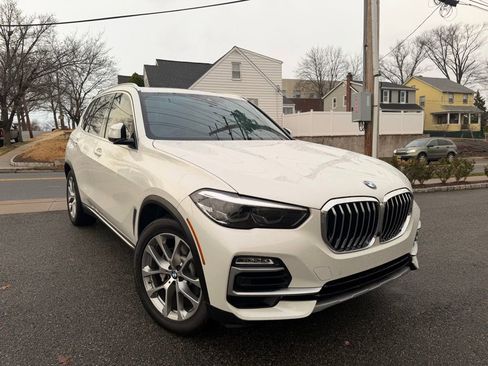 Used 2021 BMW X5 xDrive40i AWD/4WD image 2