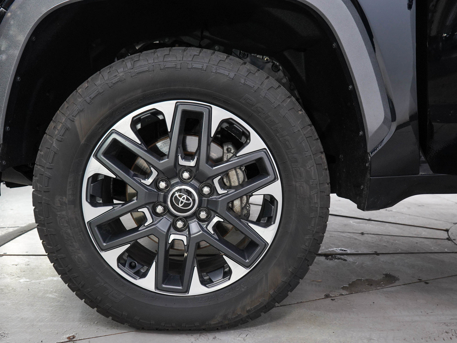 Used 2023 Toyota Tundra Limited w/ Power Package AWD/4WD image 30