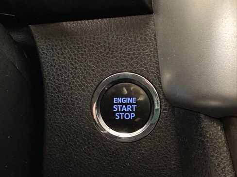 Used 2015 Toyota Highlander Limited Platinum image 15