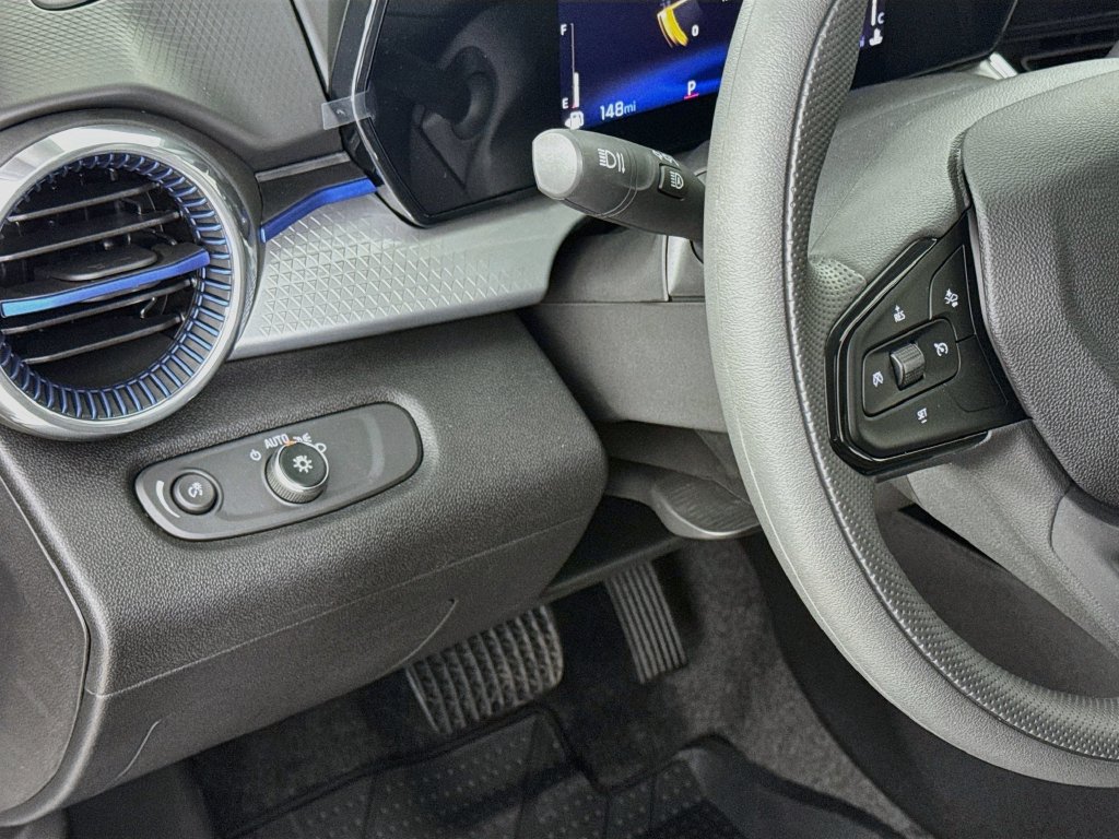 New 2026 Chevrolet Trax LT FWD image 11