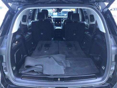 Used 2021 Jeep Grand Cherokee L Limited image 9