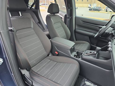 Used 2025 Honda CR-V Sport image 10