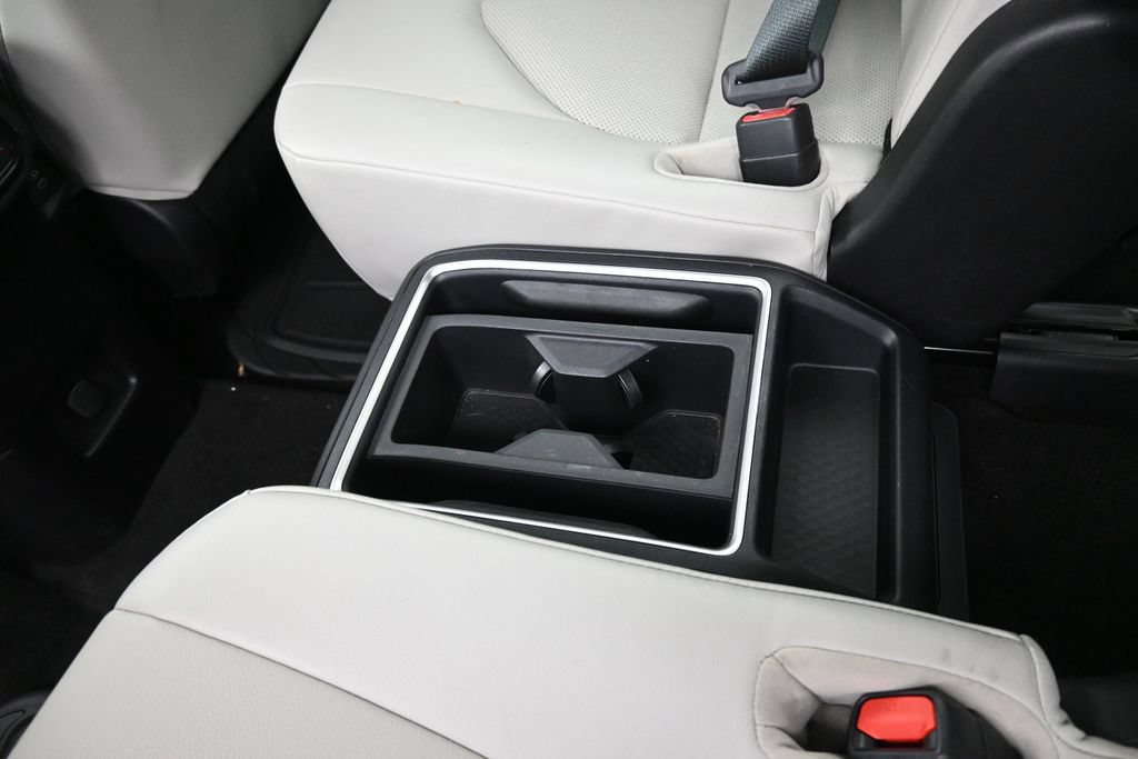 Used 2026 Toyota Grand Highlander XLE FWD image 19