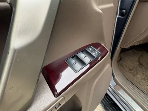 Used 2015 Lexus GX 460 w/ Premium Package AWD/4WD image 21