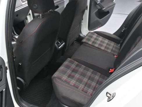 Used 2017 Volkswagen GTI S image 10