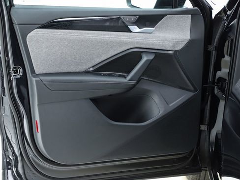 New 2026 Volkswagen Tiguan S image 55